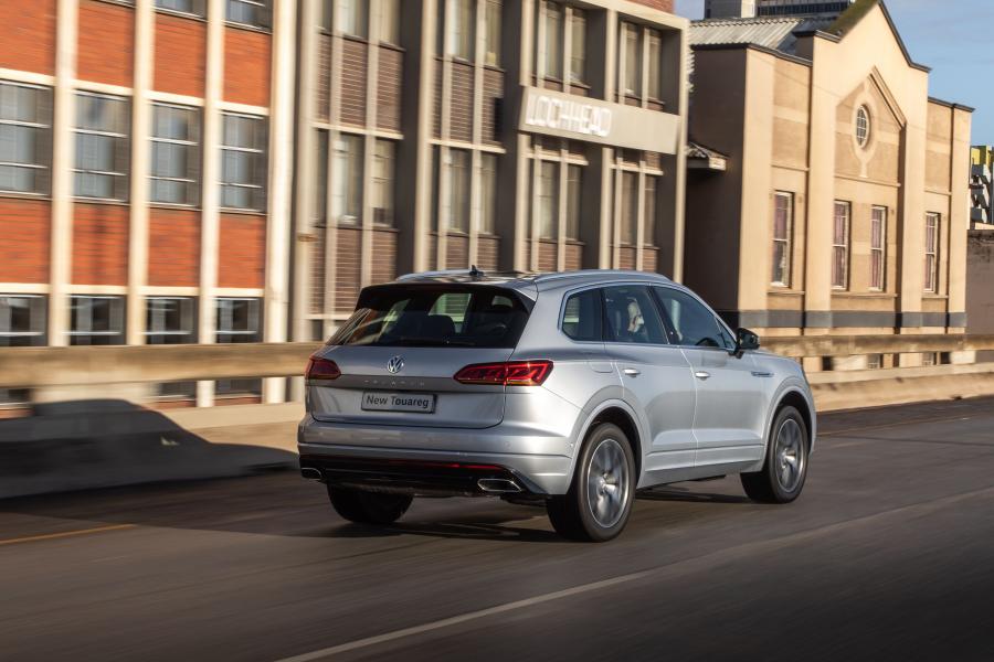  Volkswagen Touareg V6 TDI R-Line 2018 года  (ZA) (фото 17 из 32)